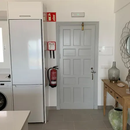 En Playa Santo Tomas * Es Migjorn Gran