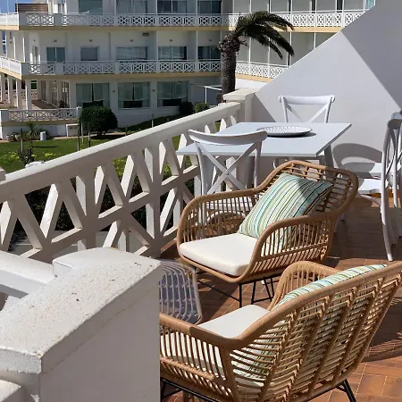 En Playa Santo Tomas *