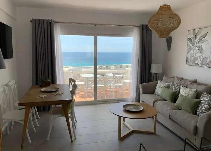 En Playa Santo Tomas Apartment