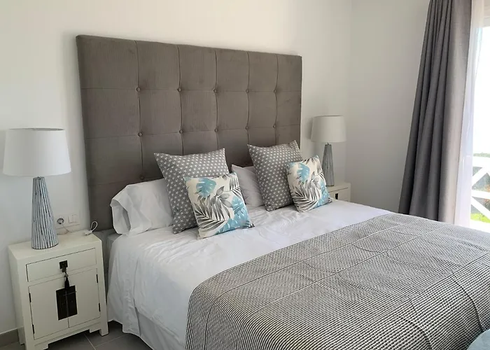 En Playa Santo Tomas Apartment *